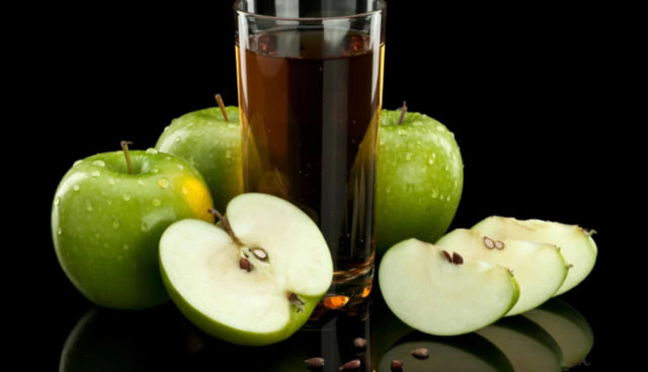 Como o Suco de Maçã Pode Contribuir para a Perda de Peso Como o Suco de Maçã Pode Contribuir para a Perda de Peso